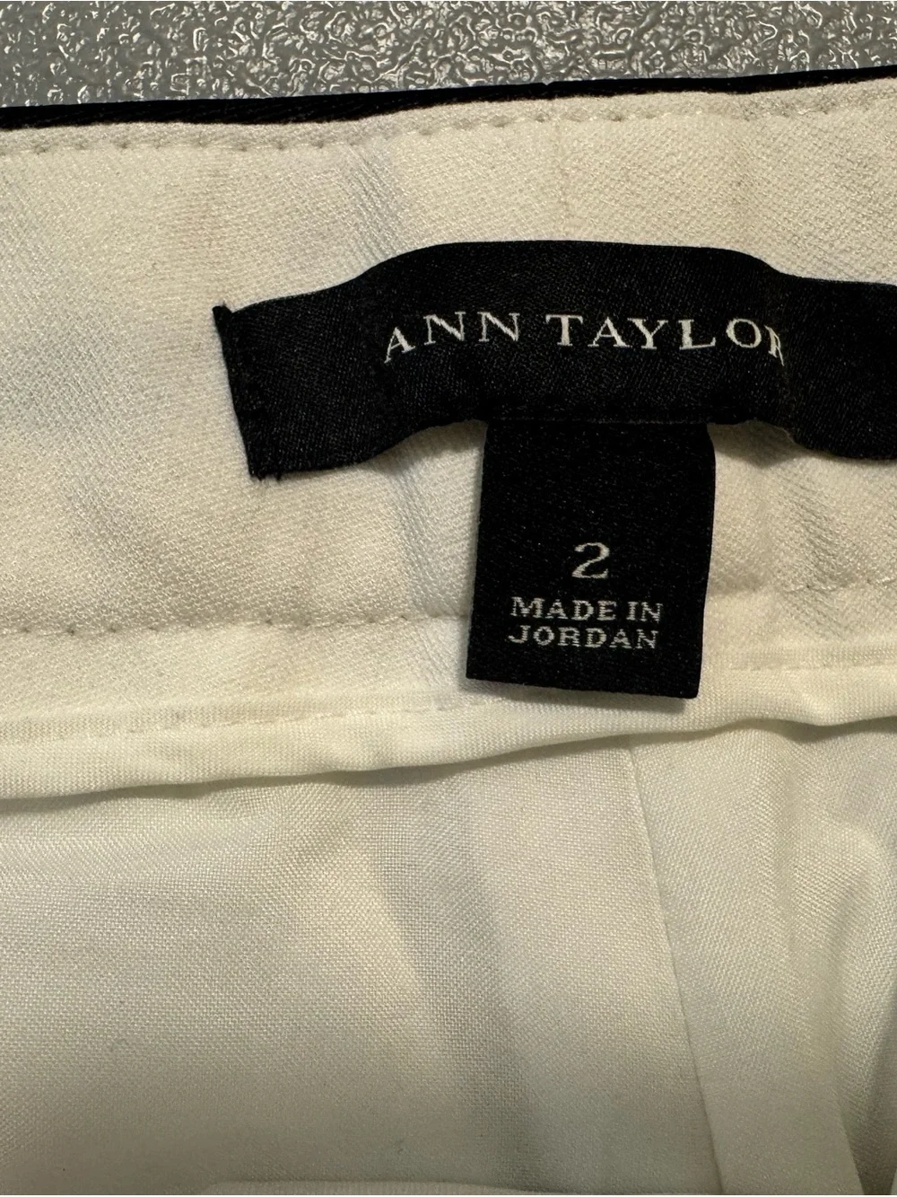 Ann Taylor Ivory Black Grosgrain Bow Waistband Trousers Pants Size 2